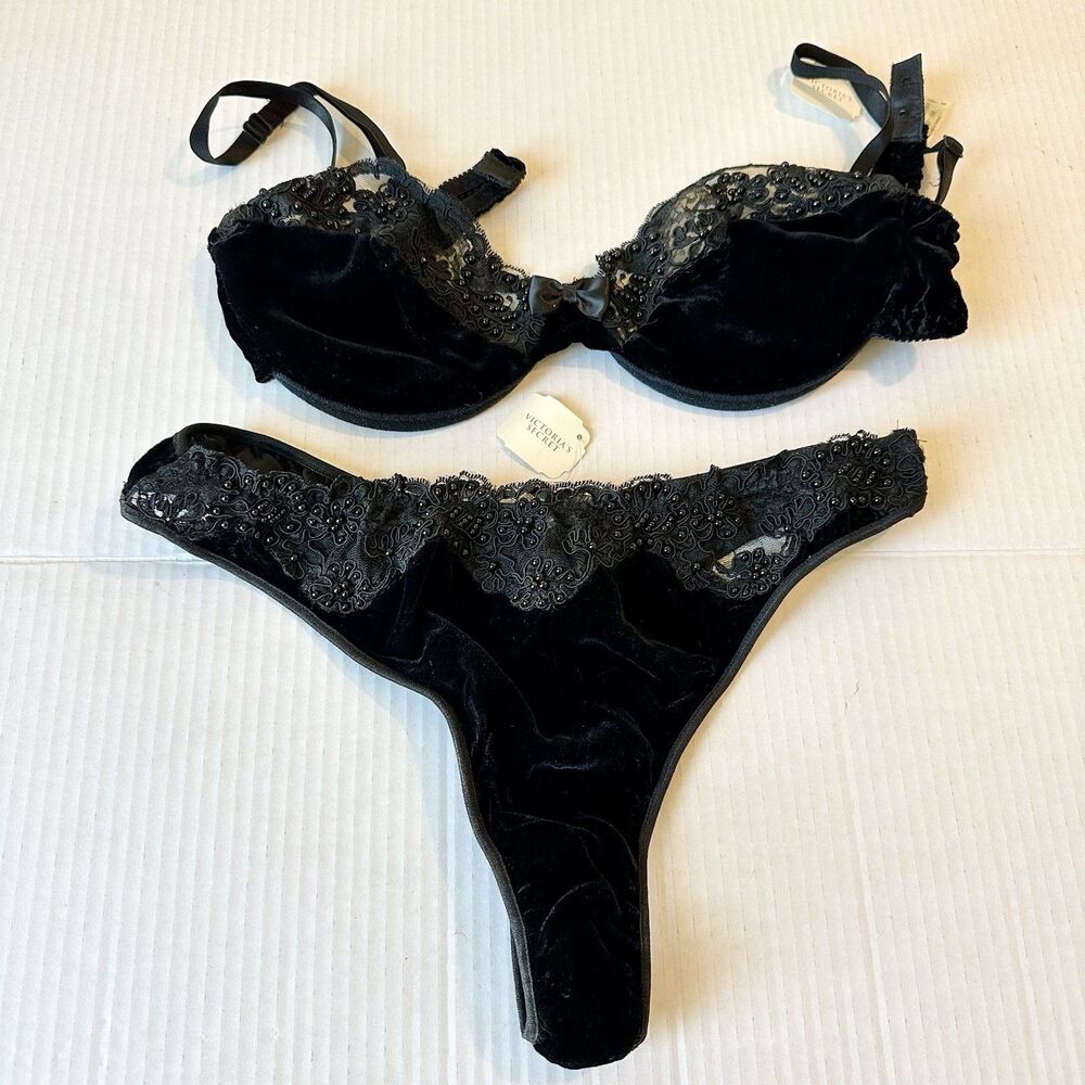 Vintage Victoria’s Secret Velvet Bra & Thong Set Lace Beaded 36B Silk